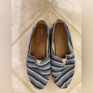 TOMS Blue Striped. Size 7.5